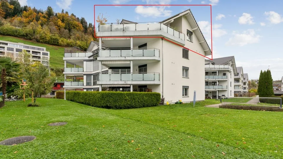 Charmante 3.5 Zimmer Dachwohnung mit Terrasse