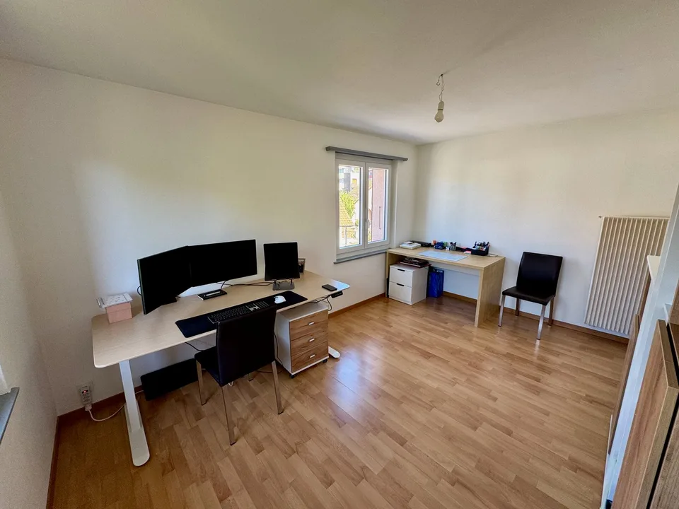 Sehr schönes 4-Zimmer-Duplex-Apartment im 1. Stock – Foto 7 von 16