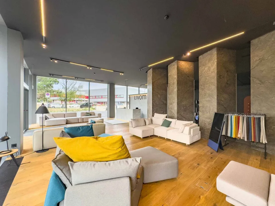 Prächtige Arcade von 170 m² Atrium Park, Meyrin