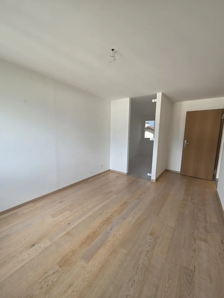 Appartamento di 98 m2, 4 locali al 1° piano, senza ascensore