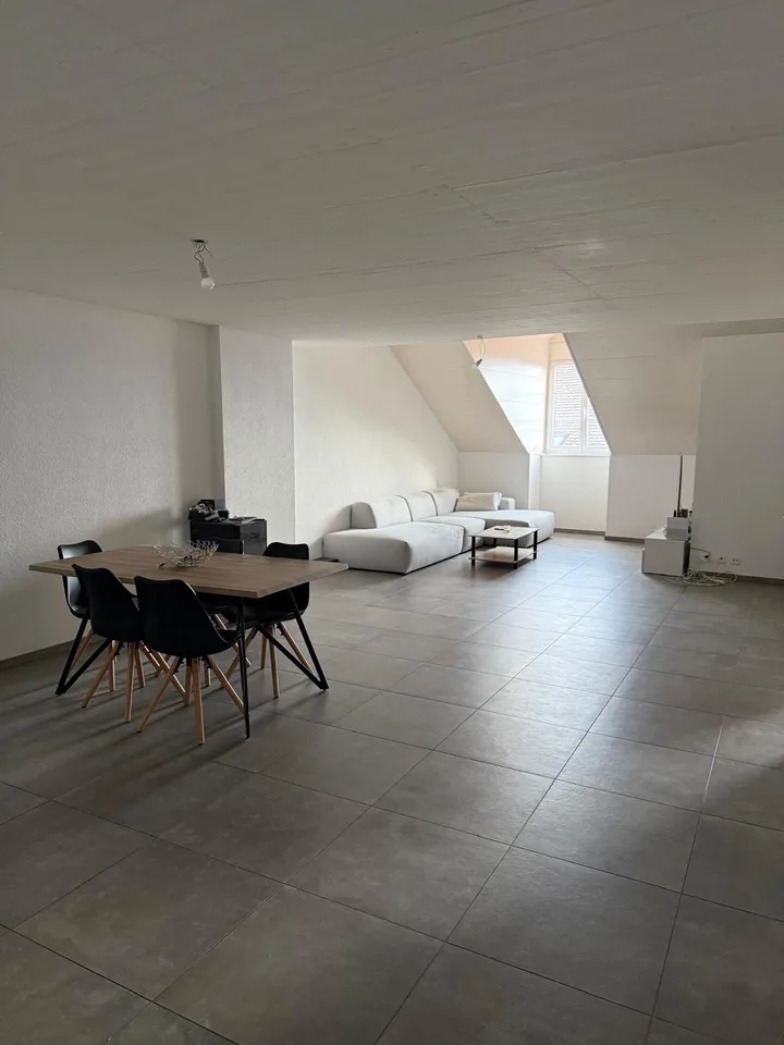 Appartement de 3.5 pièces avec vue sur le lac