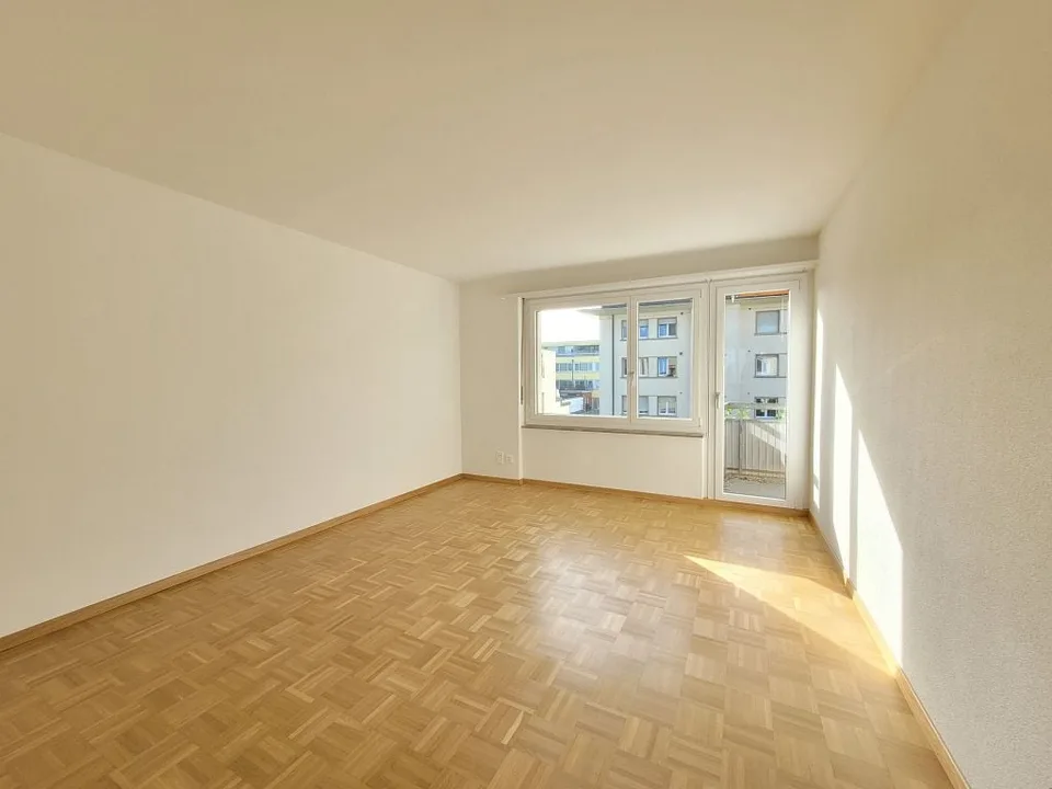 Appartamento di 3 camere, 5° piano a destra