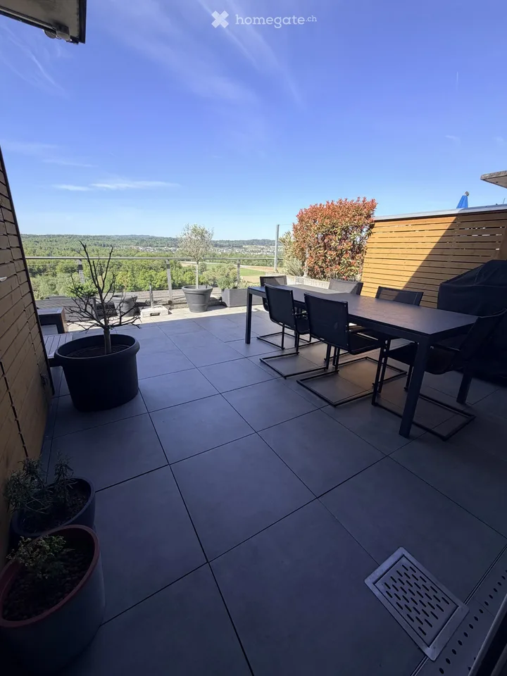 Appartamento maisonette 4.5 locali con vista mozzafiato