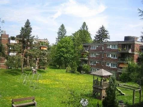 Einstellplatz in Tiefgarage zu vermieten