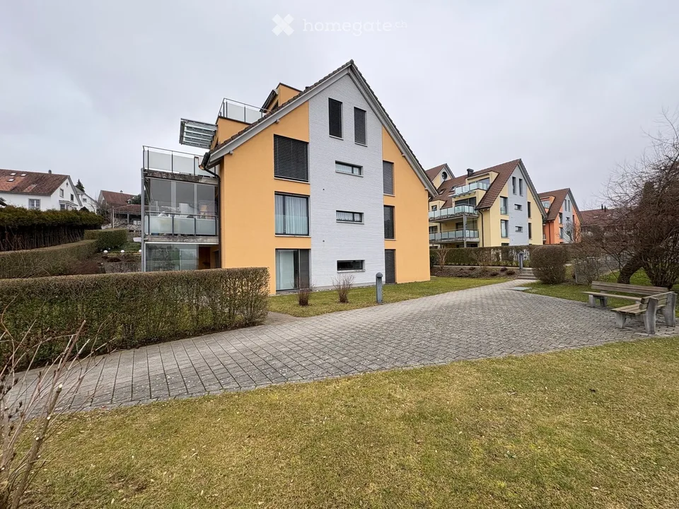 Helle Parterre Wohnung in Dielsdorf