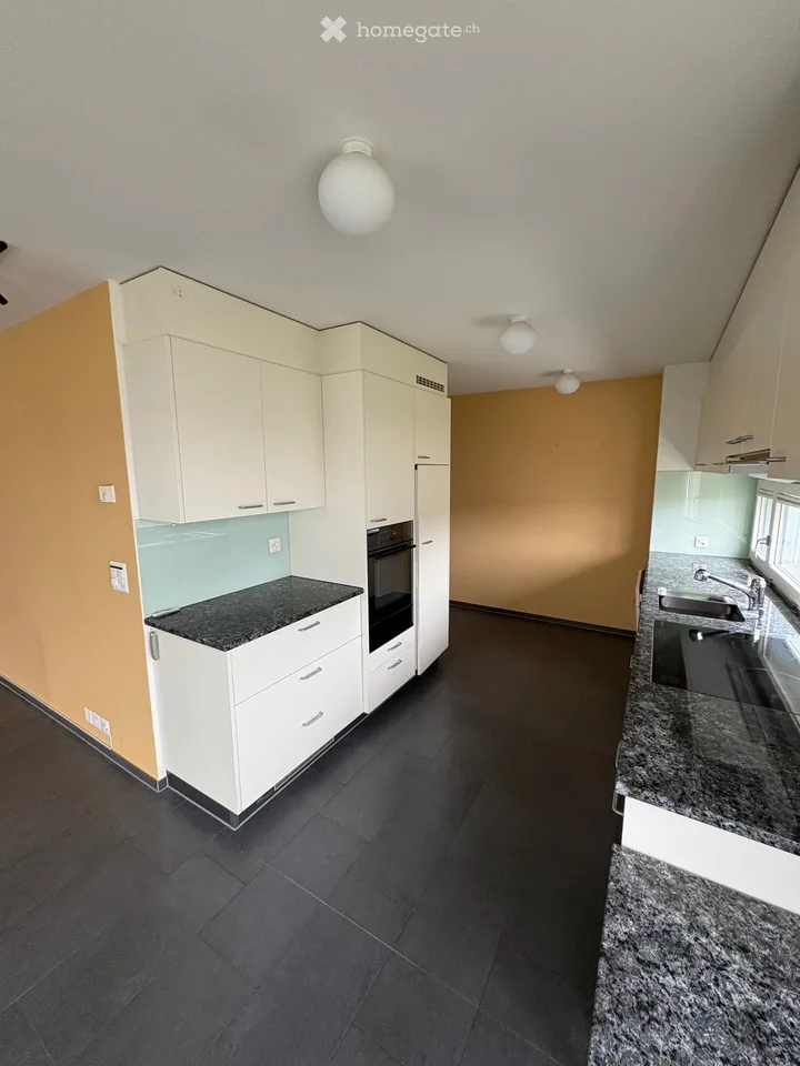 Helle Parterre Wohnung in Dielsdorf