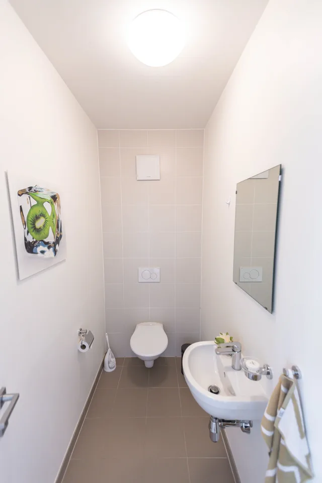 Luxuriöse möblierte 2.5-Zimmer-Wohnung mit Service im Zentrum von Biel – foto 10 di 16
