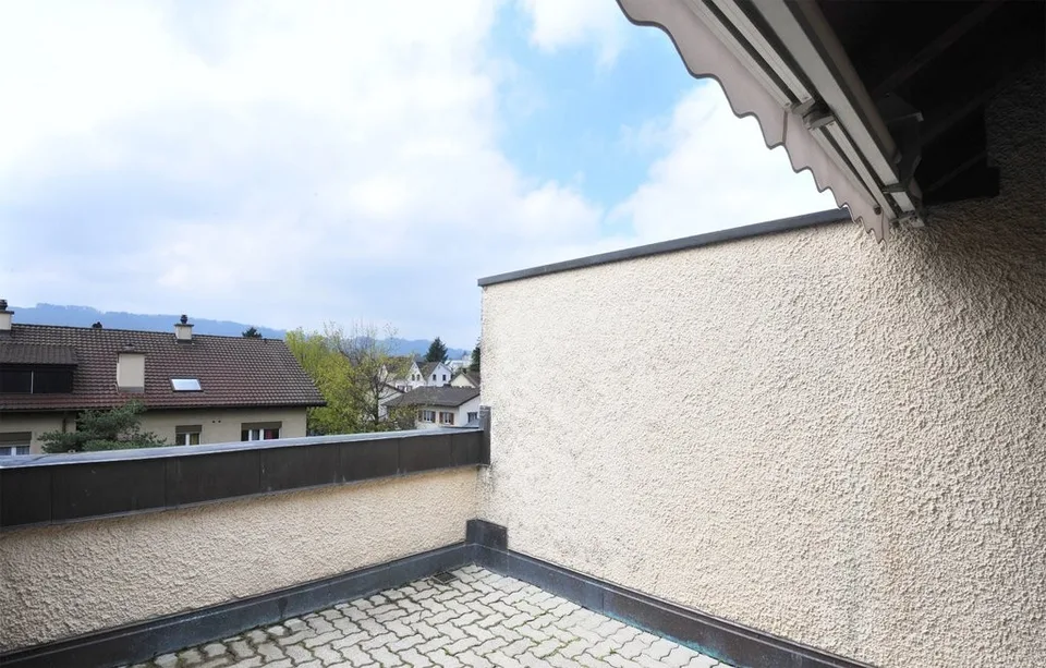Gemütliche Dachwohnung in Würenlos