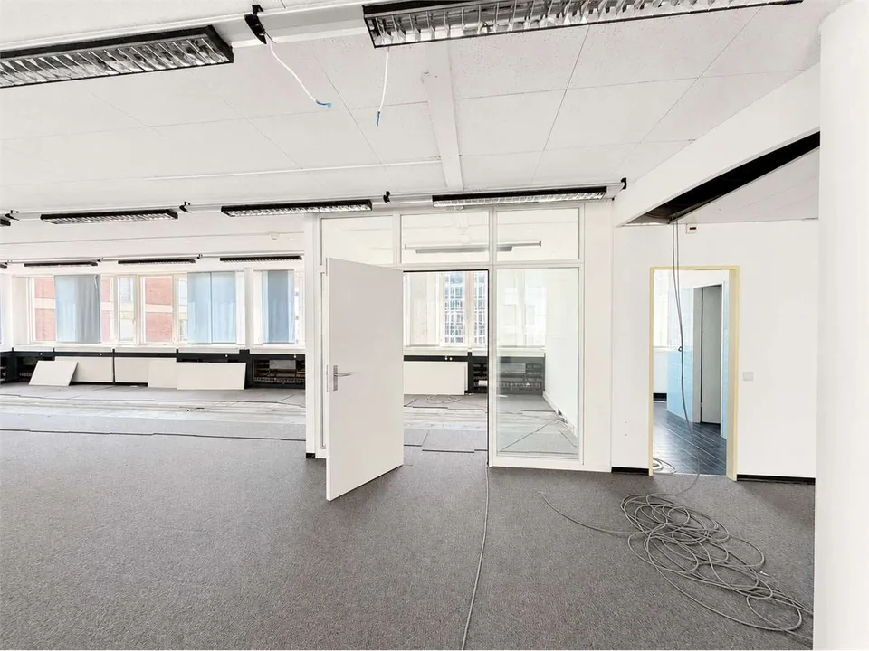 Office in central Lugano - 4th floor