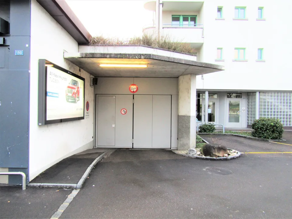Ampio appartamento di 3,5 locali con balcone e vista splendida ad Allschwil