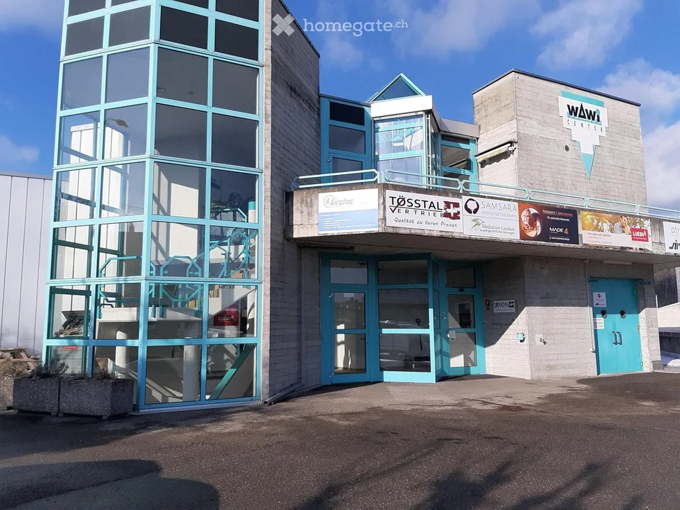 Bürofläche 55 m2 an zentraler Lage in Wallenwil – 206 m² inkl. Lager im Erdgeschoss