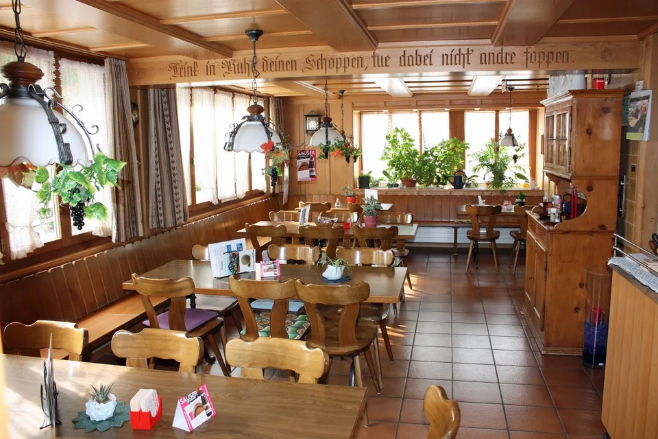 Emmental: Restaurant mit Gäste-Zimmer an bester Lage zu verpachten