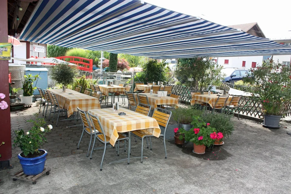 Emmental: Restaurant mit Gäste-Zimmer an bester Lage zu verpachten