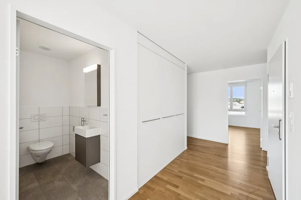 4.5 rooms - attic apartment with sunny roof terrace – photo 10 of 12