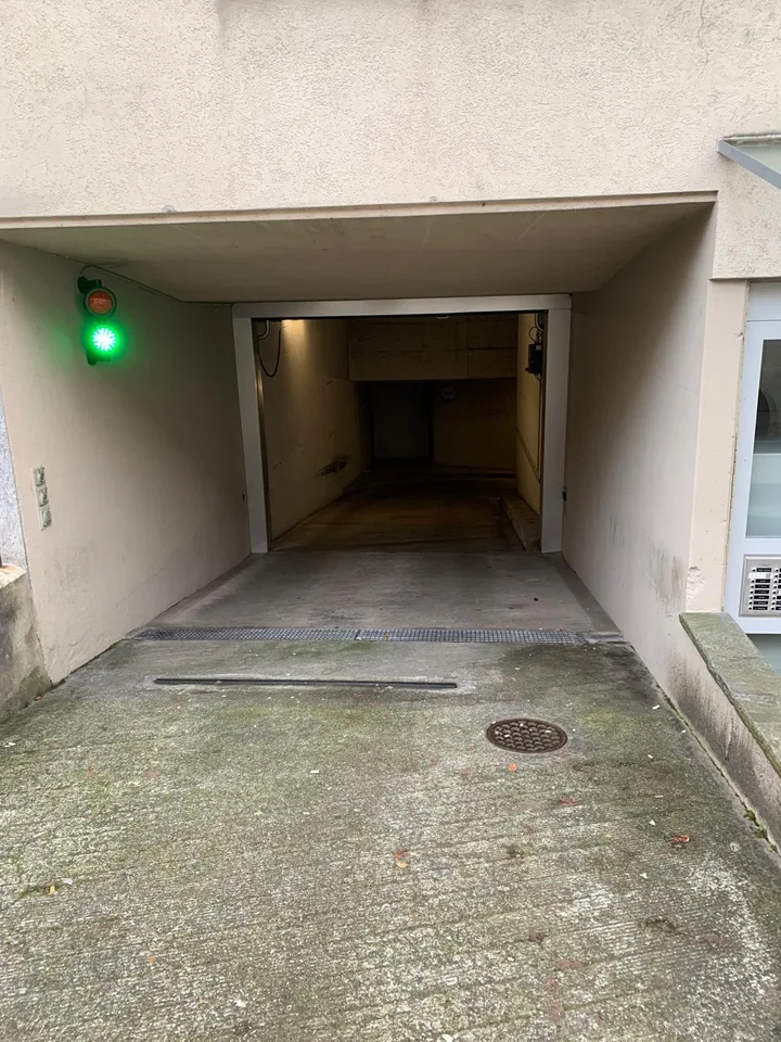 Autoeinstellplatz an zentraler Lage nähe Kaserne