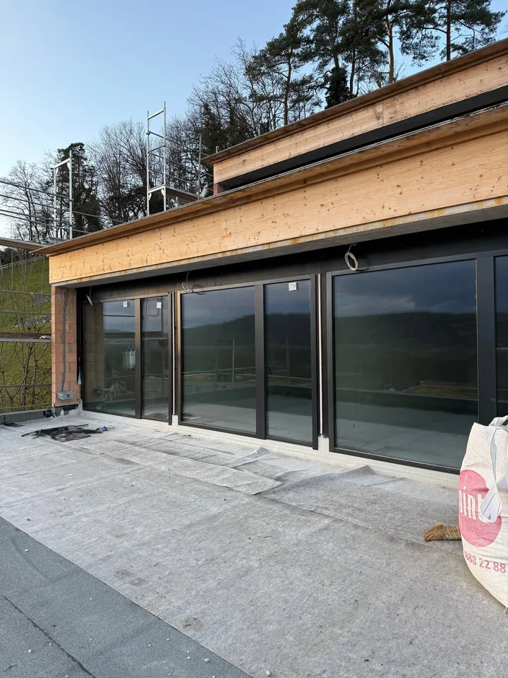 Appartamento nuovo di 4.5 locali con terrazza panoramica di 130 m2 – foto 9 di 9