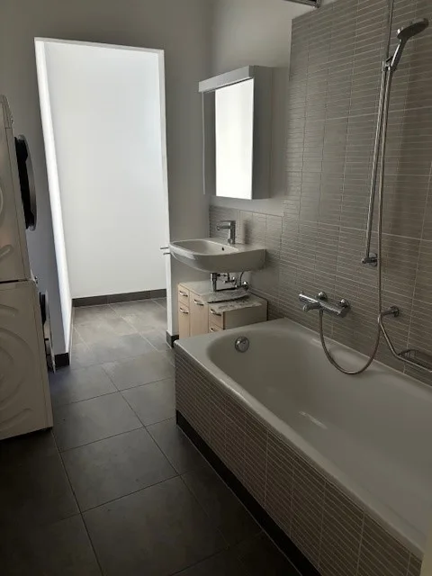 Wohnung mit 5.5 Zimmern im 1. Stock im Zentrum von Biasca