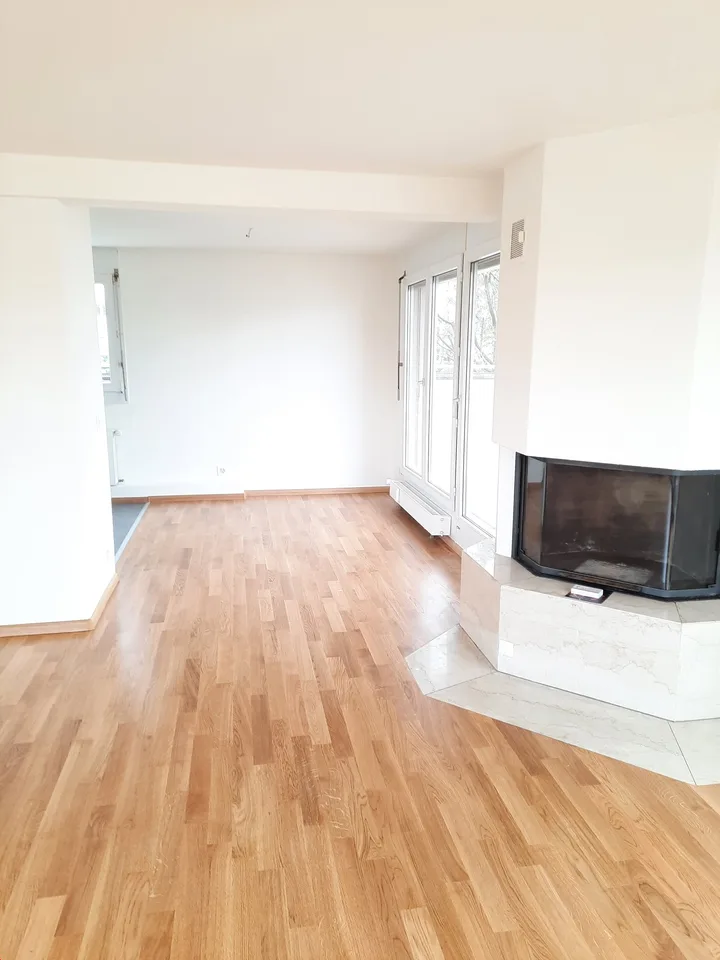 4.5 Zimmer Attika-Wohnung mit 112 m2 - an bester Lage in Binningen