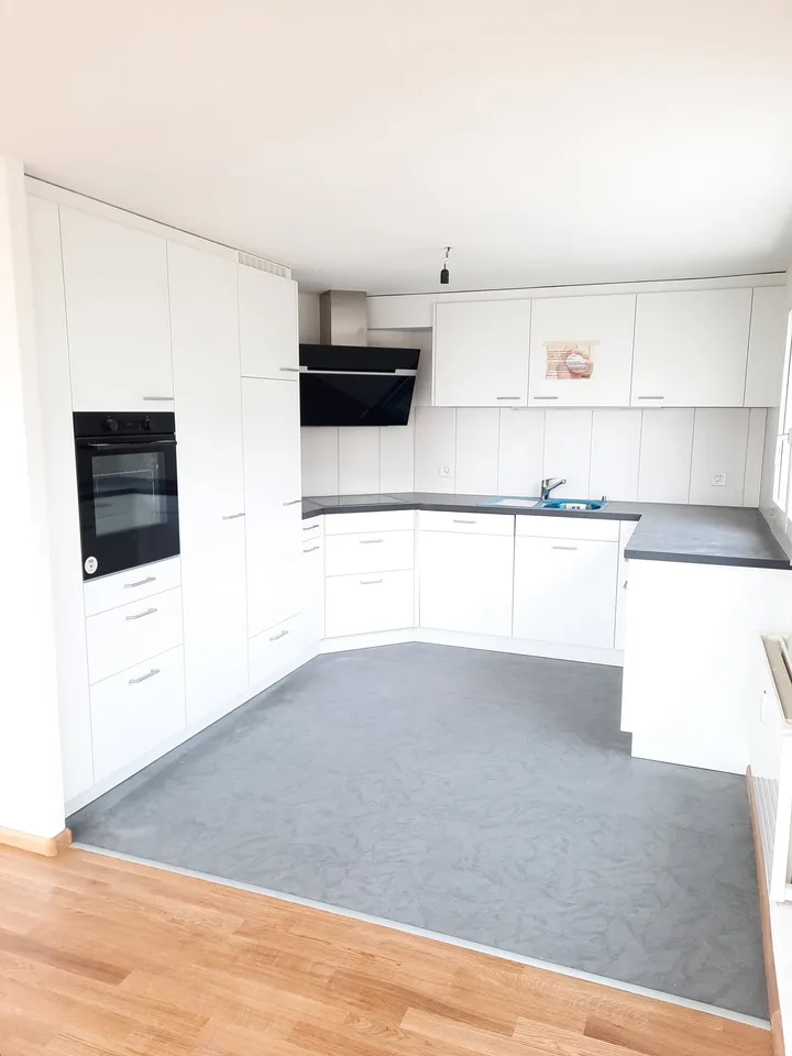 4.5 Zimmer Attika-Wohnung mit 112 m2 - an bester Lage in Binningen