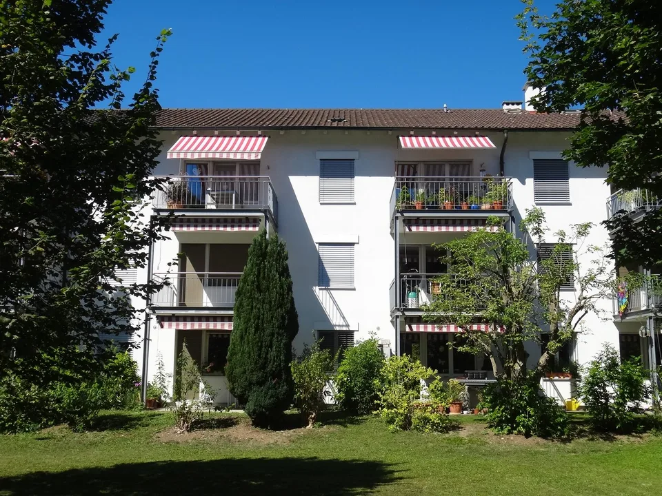 Grosszügige, flexibel unterteilbare 4.5-Zi'Wohnung mit zwei geräumigen Terrassen ...