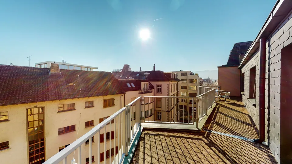 Appartement élégant de 4 pièces meublé avec cheminée et 3 balcons à Zürich Seefeld – photo 29 sur 30