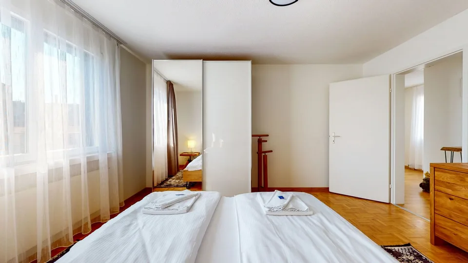 Appartement élégant de 4 pièces meublé avec cheminée et 3 balcons à Zürich Seefeld – photo 23 sur 30