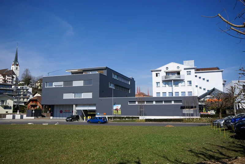 Spazio di ufficio/studio/commerciale attraente di 127 m2 in posizione centrale
