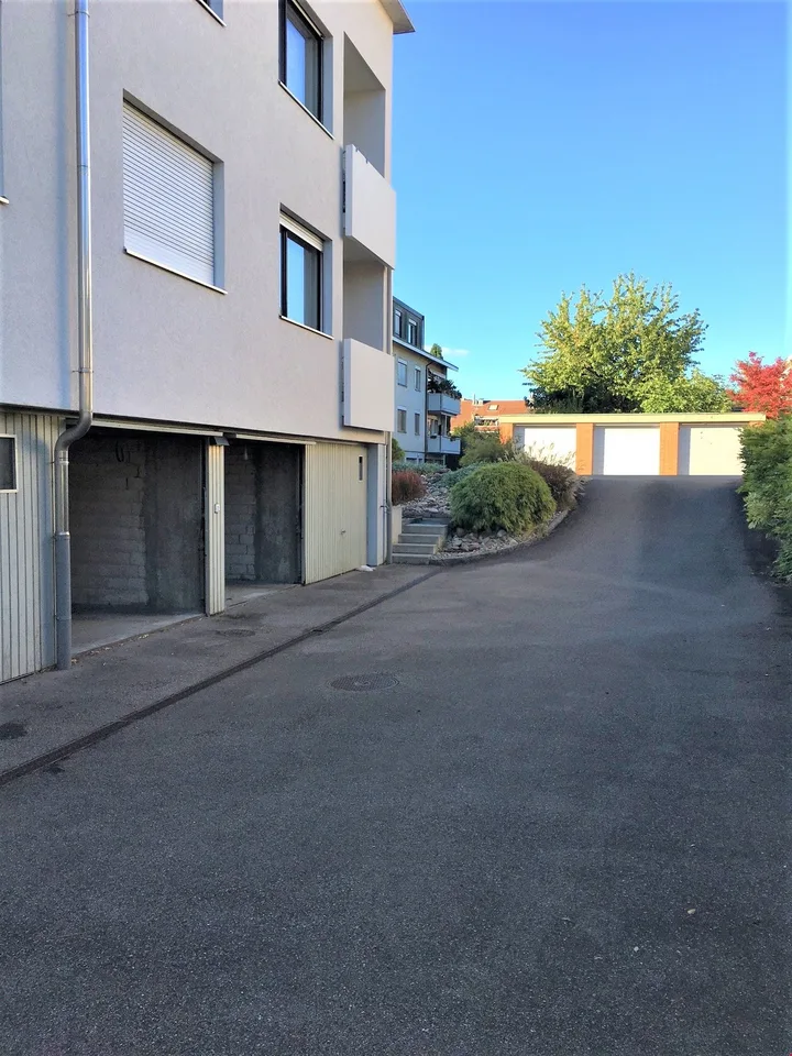 Einzelgaragenbox nahe Tramstation Lockacker