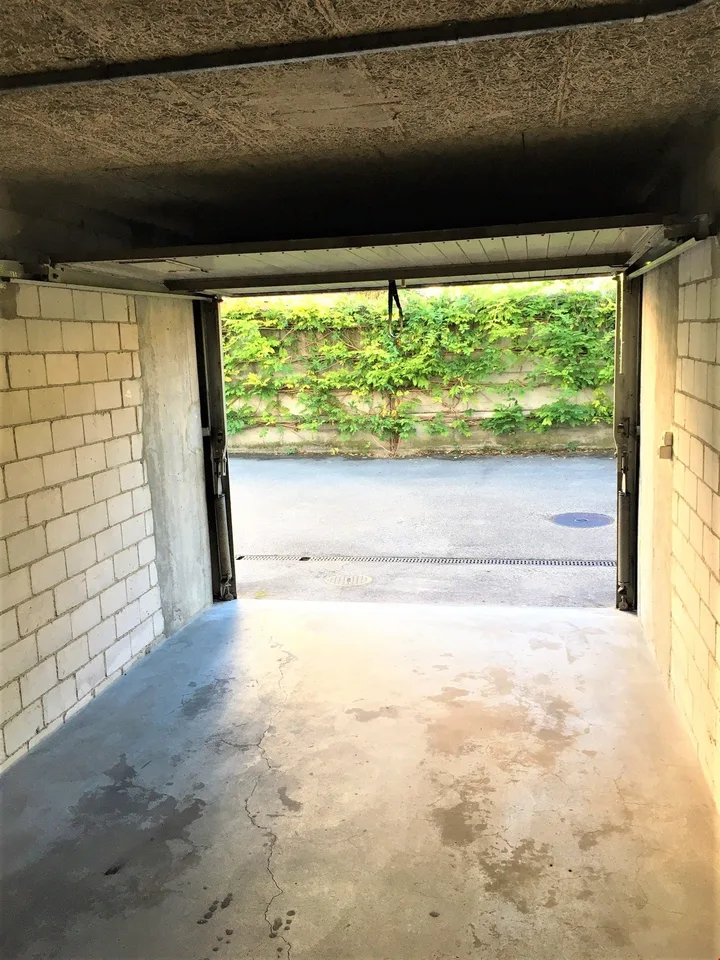 Einzelgaragenbox nahe Tramstation Lockacker