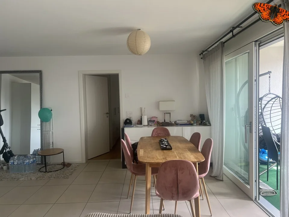 ANGENEHME 2 ½ ZIMMER IN DER INNENSTADT VON BULLE - MOBILIERT