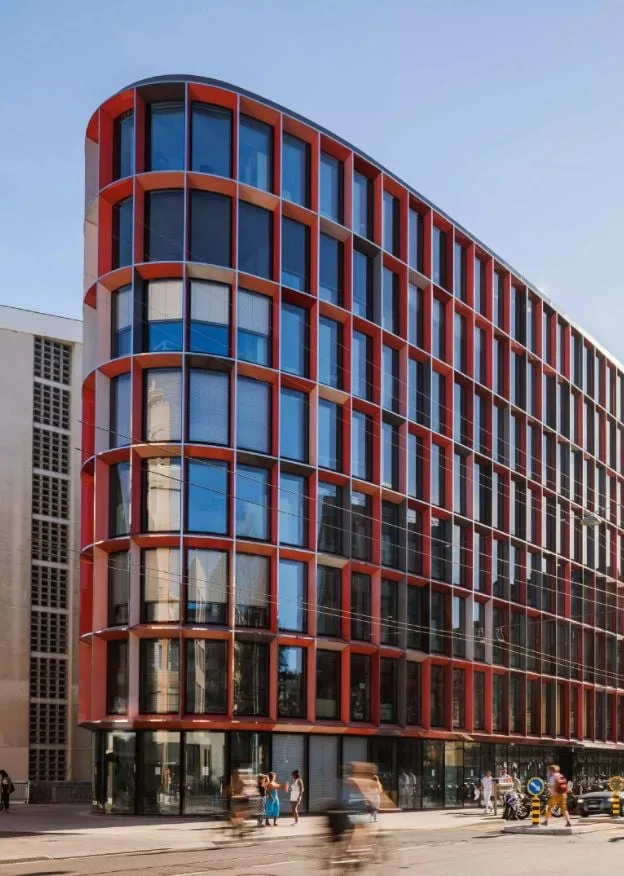 Surfaces de bureaux à louer dans un immeuble iconique au centre-ville de Genève