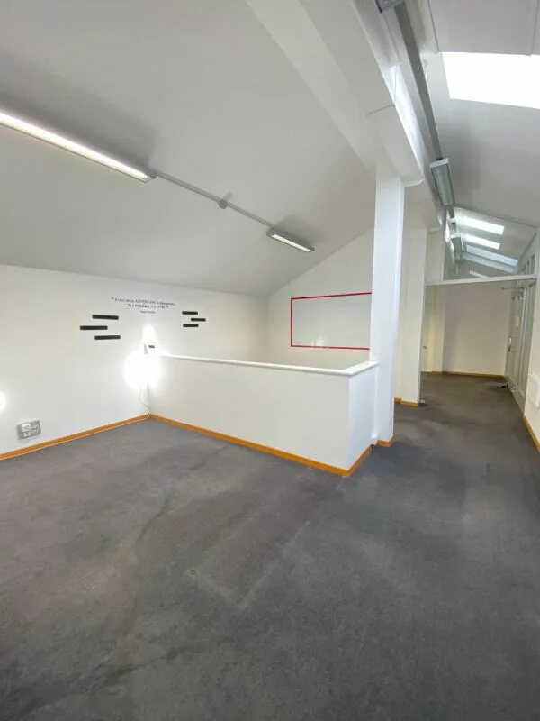 Büro im Dachgeschoss im Zentrum von Lugano