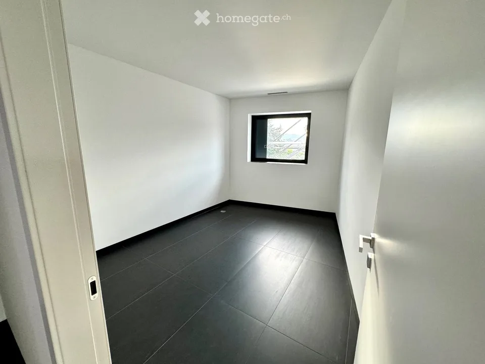 VACALLO: SPLENDIDO APPARTAMENTO CON RIFINITURE DI DESIGN