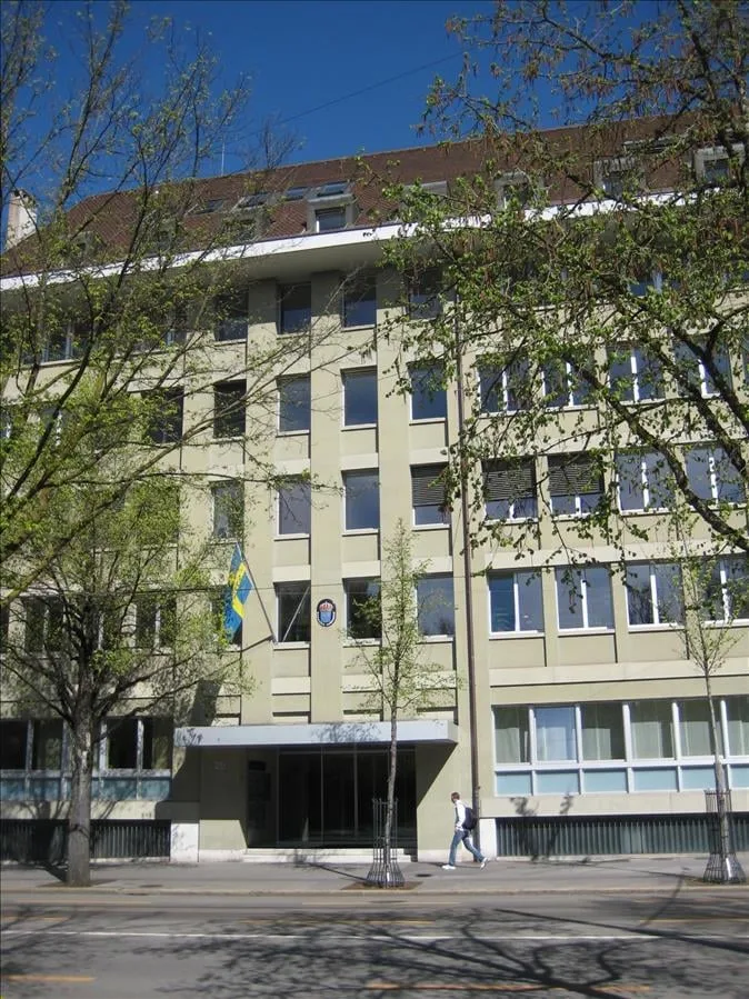 Zentral am Bahnhof Bern gelegener Einstellplatz gesucht?