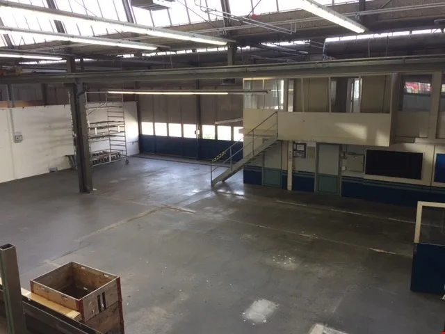 Business Center Lyss - Workshop with Office Space – photo 6 of 11