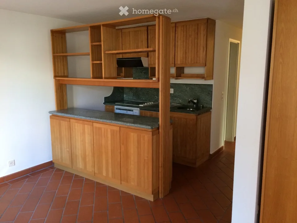 Vezio : maison à louer avec appartement duplex et monolocale