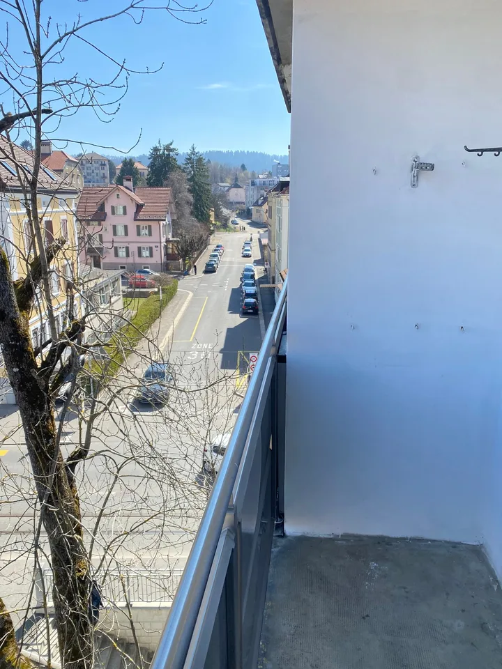Zweieinhalb-Zimmer-Wohnung im 9. Stock in La Chaux-de-Fonds – Foto 11 von 11
