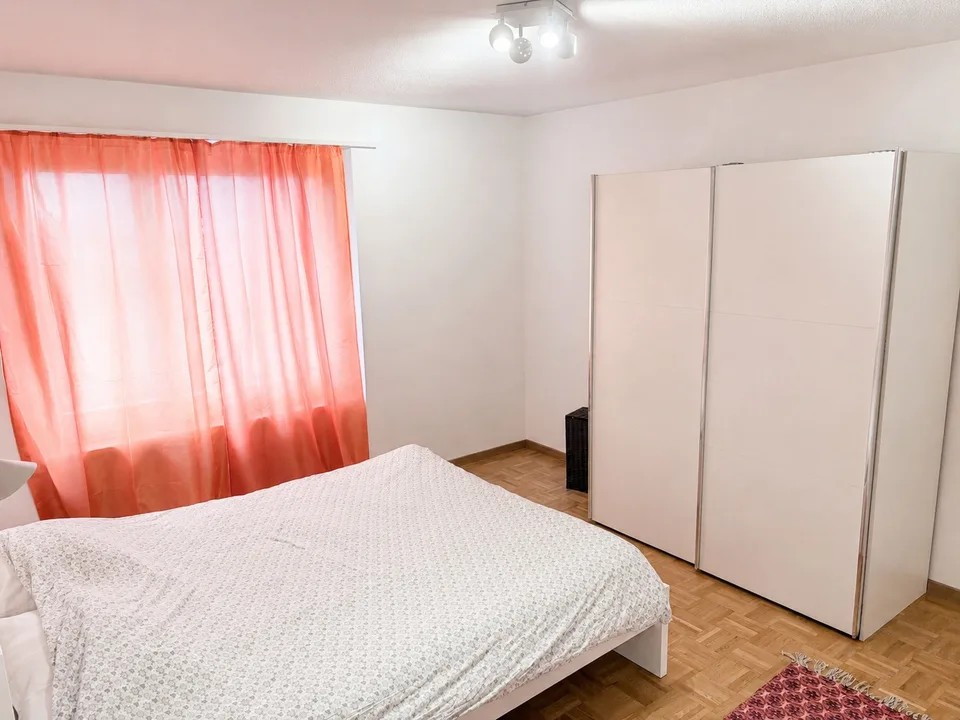 2,5-Zimmer voll möblierte Wohnung in Dübendorf – Zone 121