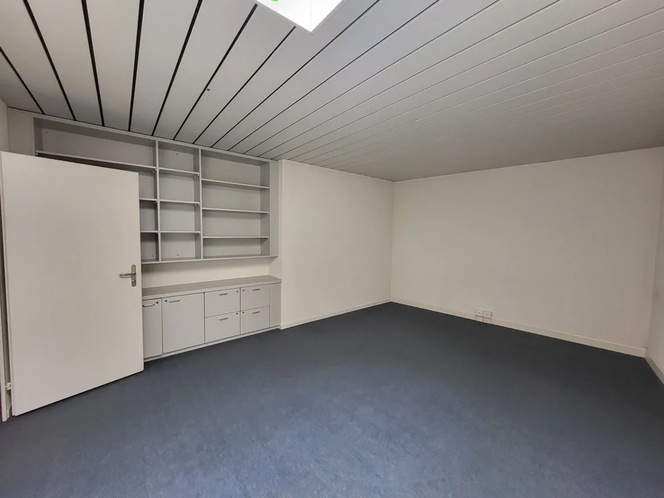 Grosszügige Büroräume an ruhiger Lage – Foto 8 von 11