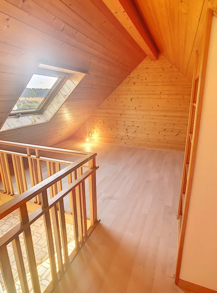 Au coeur de la bourgade d'Oron-la-Ville 5.5 pièces en triplex – photo 10 sur 13