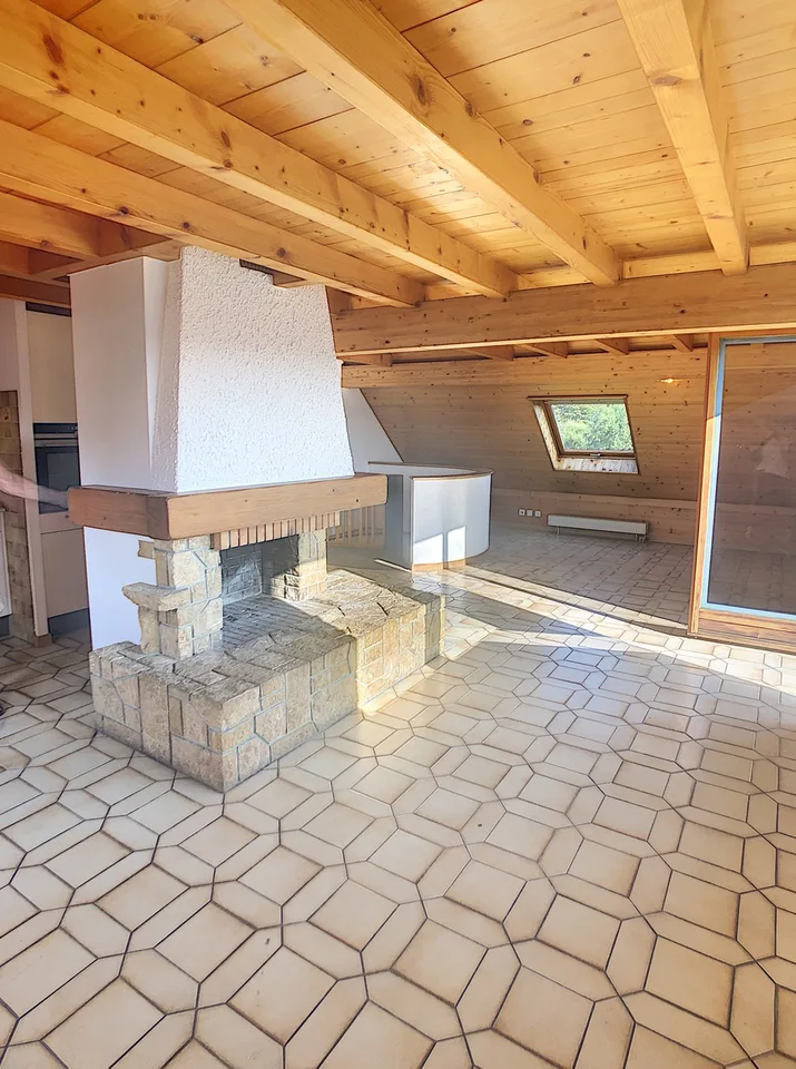Au coeur de la bourgade d'Oron-la-Ville  5.5 pièces en triplex