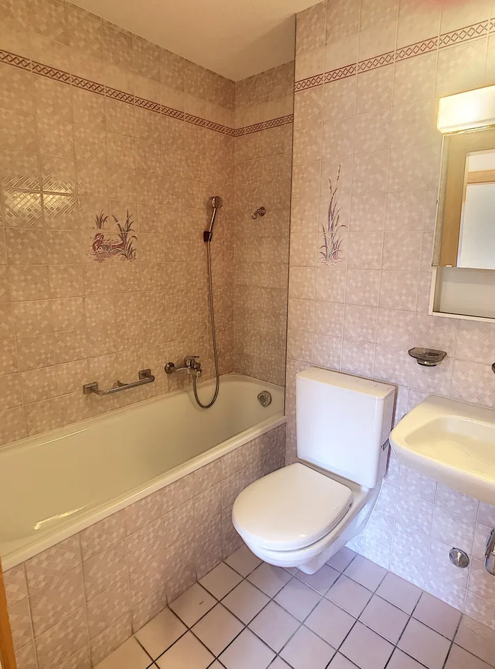 Au coeur de la bourgade d'Oron-la-Ville 5.5 pièces en triplex – photo 8 sur 13
