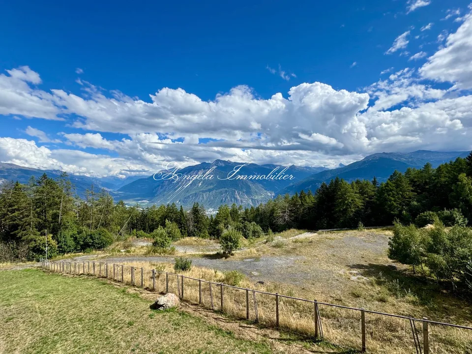 Ampio appartamento di 5 locali con vista spettacolare sulle Alpi a Crans-Montana