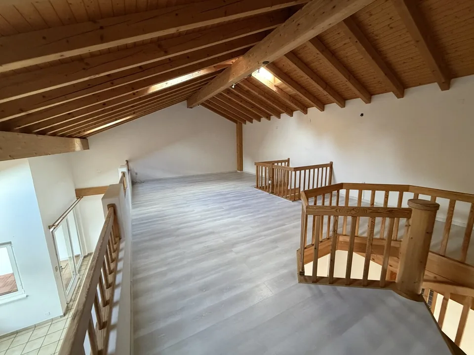 Ampio appartamento di 215 m² con sauna, galleria e grande terrazza – foto 6 di 13