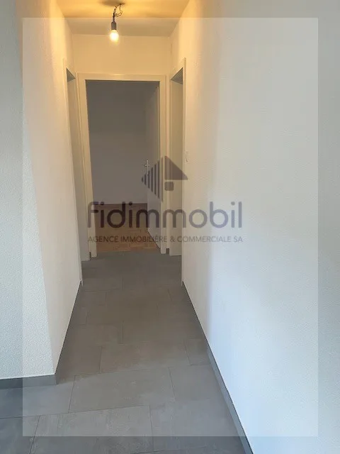 Wohnung mit 3.5 Zimmern im 1. Stock