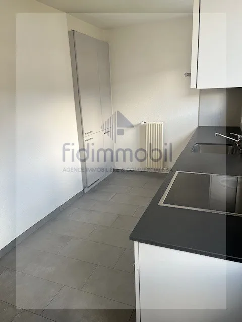 Wohnung mit 3.5 Zimmern im 1. Stock