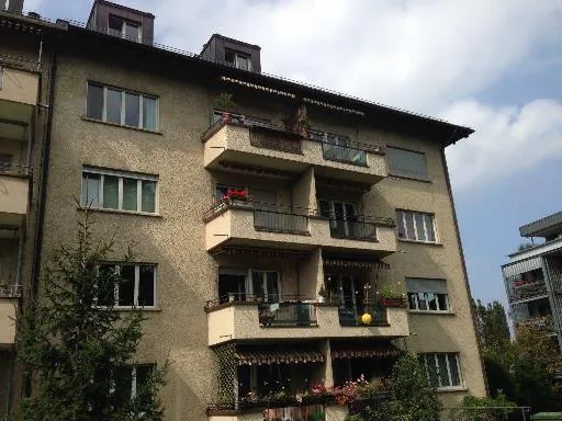 Hallenplatz Nr. 6