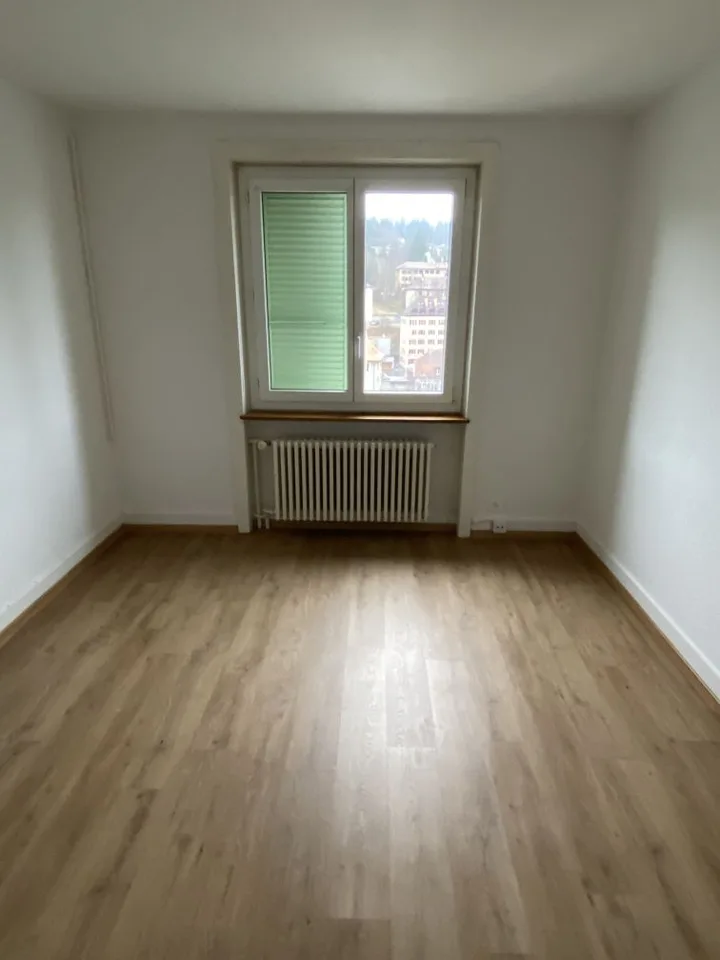 Charmant appartement 2 pièces avec vue sur la ville au Locle