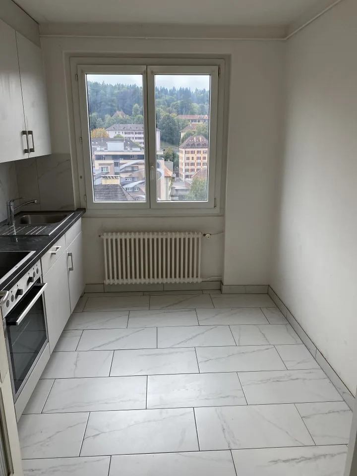 Charmant appartement 2 pièces avec vue sur la ville au Locle