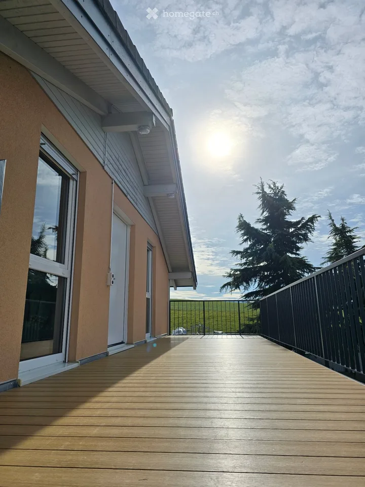 A louer appartement fraichement rénové de 2.5 pcs à Courtion